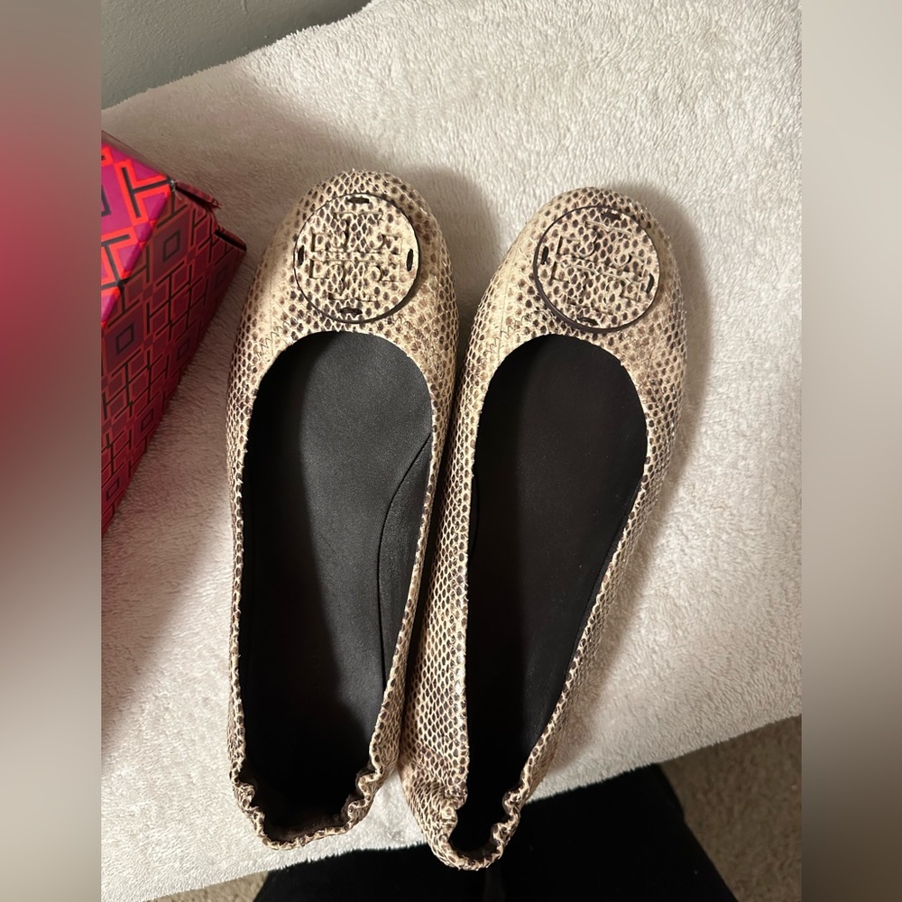 MINNIE TRAVEL BALLET WITH LEATHER LOGO Cream Roccia Tory Burch Flats size 9.5